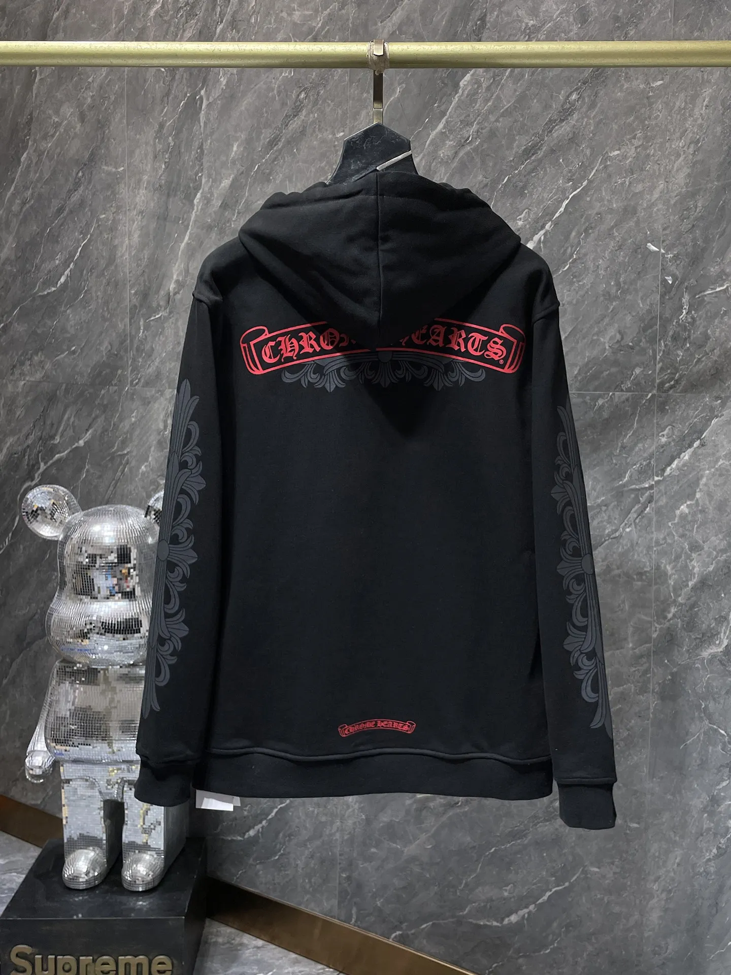 Q22—P230 -Chrome Hearts/Chrome Hearts printed zipper sweatshirt cardigan jacket -420 grams of high-density, high-quality wool, soft, delicate and skin-friendly, soft and silky to the touch, warm and skin-friendly -The hardware and zipper accessories are all customized and full of details -Colour: black -Size: S M L XL